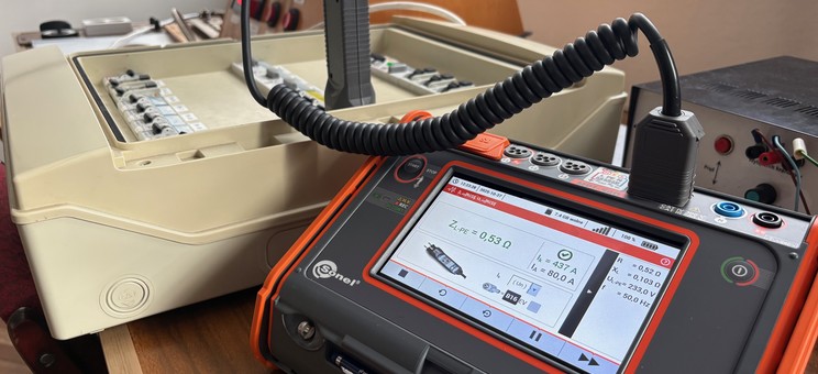 Laboratorium Elektroenergetyki i Urządzeń Elektrycznych